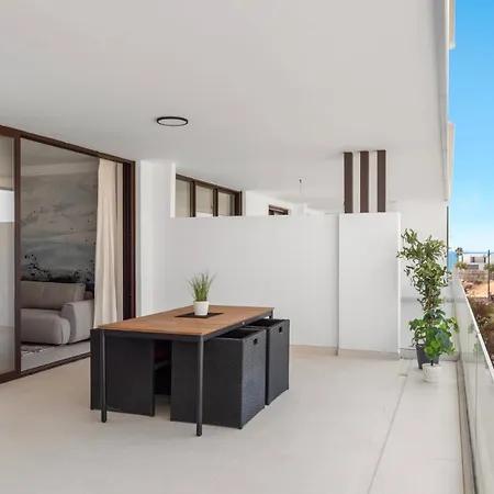 Elegante 2br Con Terraza En Higueron *