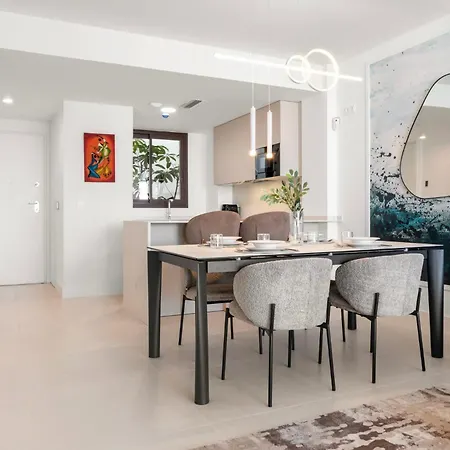 Elegante 2br Con Terraza En Higueron * Fuengirola